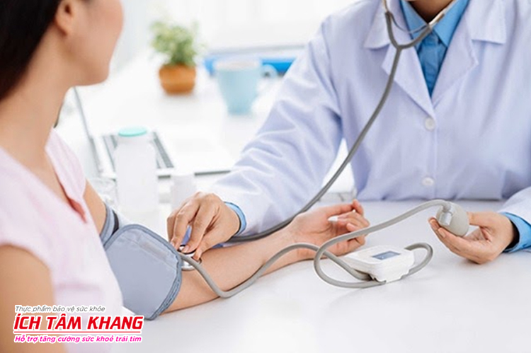 Cao huyết áp ở người trẻ thường phát hiện tình cờ khi thăm khám sức khỏe